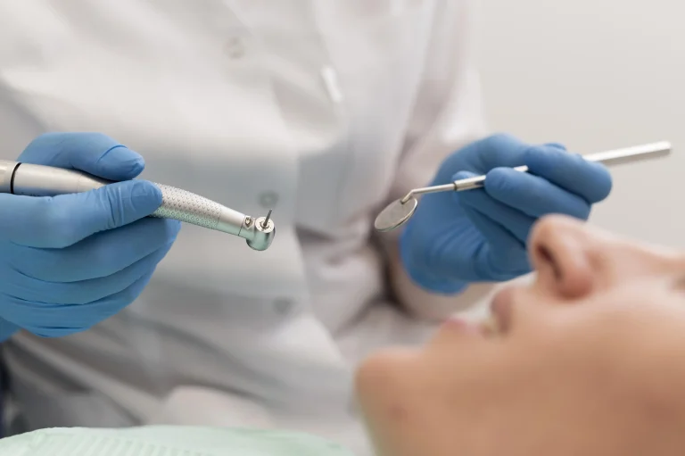 Curetaje dental que es y cuando se hace-clinica dental pisa dental-mairena del aljarafe