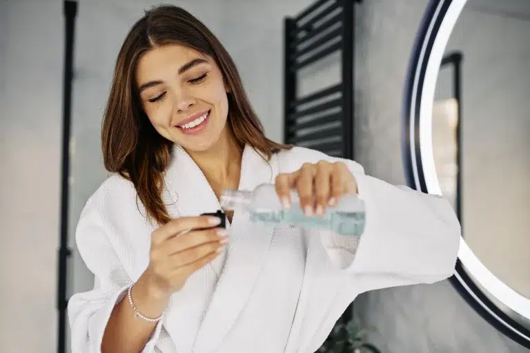 enujuague bucal cual debo usar pisa clincia dental mairena del aljarafe